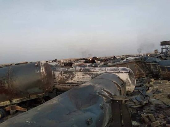 اشتباكات بين قبائل مأرب ومليشيات الشرعية تحرق 20 قاطرة غاز