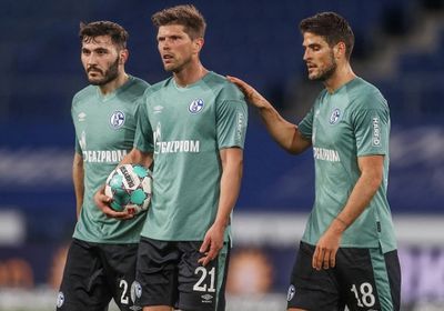 شالكه يستغنى عن عشرة لاعبين بنهاية الموسم