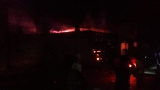 حريق غامض بمحطة كهرباء تجارية في تعز