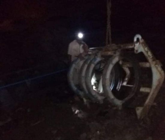 أعمال صيانة بخط خزان جبل حديد في عدن