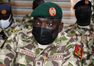  مصرع قائد الجيش النيجيري في تحطم طائرة عسكرية