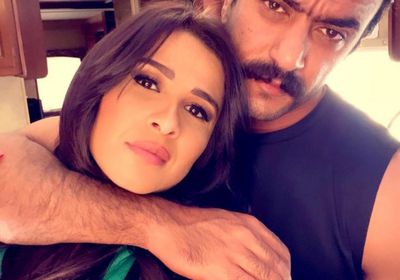 ياسمين عبدالعزيز ترد على أخبار انفصالها عن أحمد العوضي