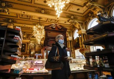 روسيا تسجل 8951 إصابة جديدة بكورونا