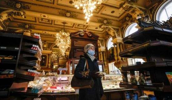 روسيا تسجل 8951 إصابة جديدة بكورونا