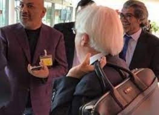 قبل مغادرة منصبه.. جولة أخيرة لجريفيث في المنطقة