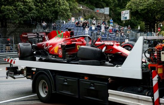 لوكلير يحتفظ بالمركز الأول عند الانطلاق في جائزة موناكو الكبرى