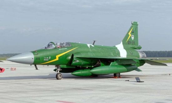  نيجيريا تتسلم 3 مقاتلات متطورة من باكستان