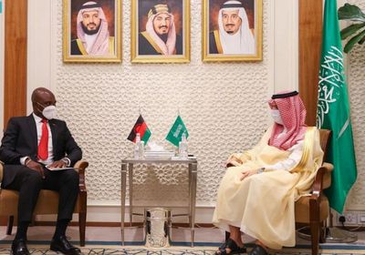  وزير الخارجية السعودي يستقبل نظيره بجمهورية ملاوي