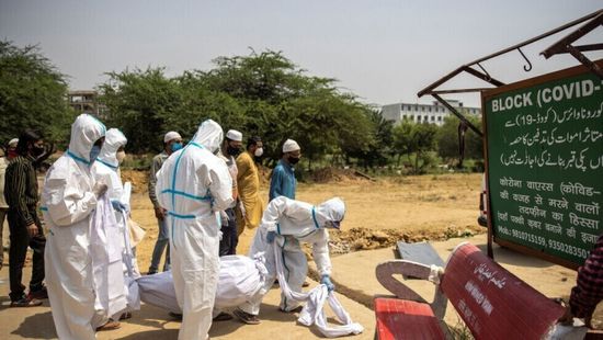 الهند.. كورونا حصد أرواح أكثر من 300 ألف شخص