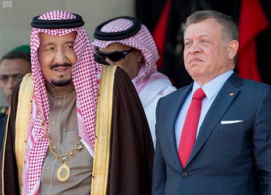  العاهل السعودي يهنئ ملك الأردن بمناسبة ذكرى استقلال بلاده