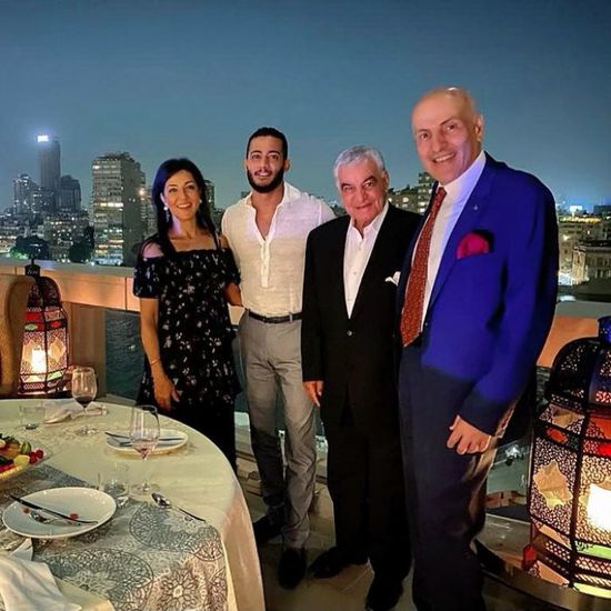 مع زاهي حواس.. شاهد أحدث ظهور لمحمد رمضان (صورة)