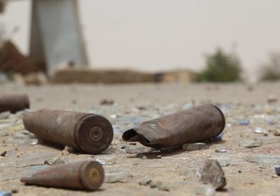 مقتل شاب وجرح 2 بخلاف على سماعة هاتف بصنعاء