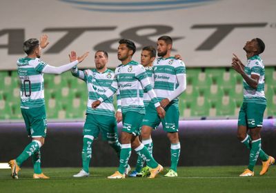 سانتوس لاجونا يتأهل لنهائي الدوري المكسيكي