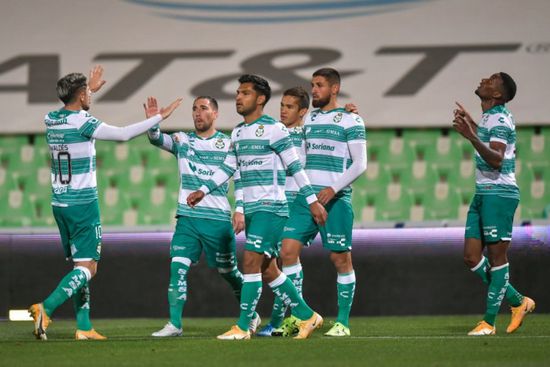 سانتوس لاجونا يتأهل لنهائي الدوري المكسيكي