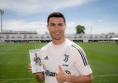رونالدو لاعب الموسم في يوفنتوس