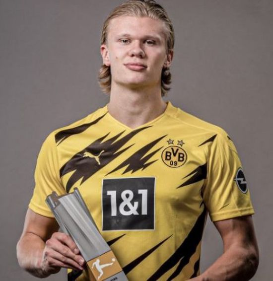 هالاند يتوج بجائزة لاعب الموسم بالدوري الألماني متفوقا على ليفاندوفسكي