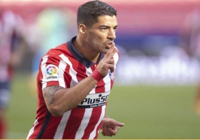 سواريز يفتح النار على كومان وبارتوميو