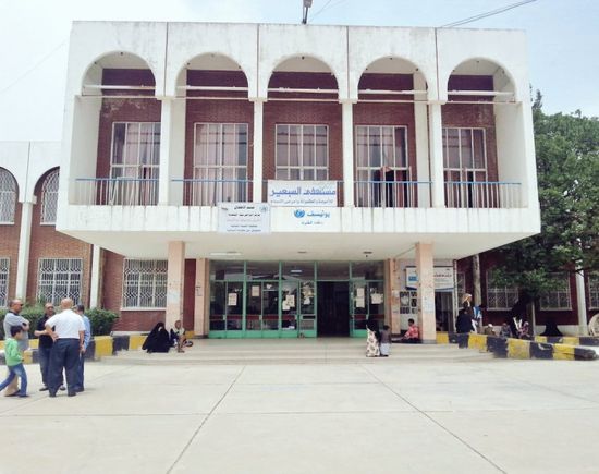 بعد ساعات من ولادته.. وفاة توأم سيامي في صنعاء