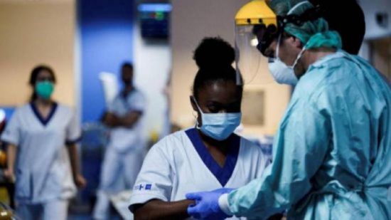 أفريقيا تسجل حصيلة قياسية في إصابات كورونا