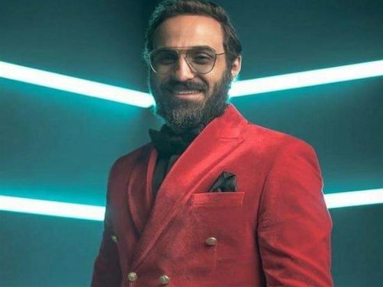 "كلنا معاك".. أحمد فهمي يساند شريف دسوقي