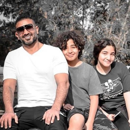 أحمد سعد مع أولاده في ظهور جديد