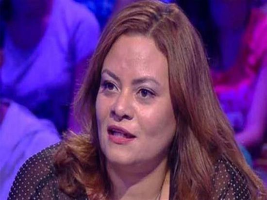 كاملة أبو ذكري توضح حقيقة تبرعها بطرف صناعي لشريف دسوقي