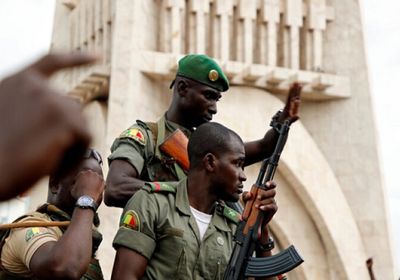 الجيش المالي يعلن إطلاق سراح رئيس البلاد تدريجيًا