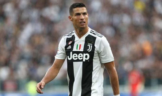 رونالدو يُبلغ لاعبي يوفنتوس برغبته في الرحيل
