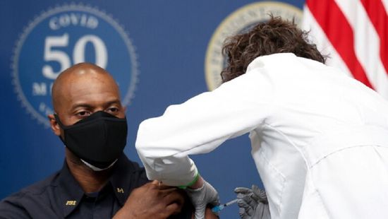 166 مليون أمريكي يتلقون جرعة من لقاح كورونا