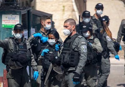  قوات إسرائيلية تعتقل 4 فلسطينيين بالخليل