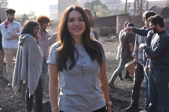 وسط الزومبي.. إنجي علاء تنشر صورها من كواليس "كوفيد 25"