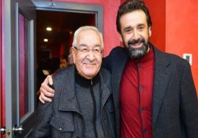 بعد إصابته بكورونا.. تفاصيل الحالة الصحية للمخرج محمد عبد العزيز