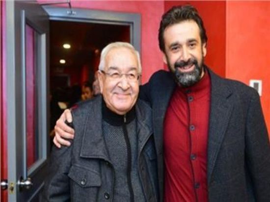 بعد إصابته بكورونا.. تفاصيل الحالة الصحية للمخرج محمد عبد العزيز