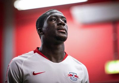 رسميا.. ليفربول يعلن تعاقده مع إبراهيما كوناتي