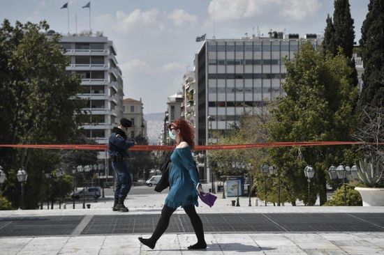 اليونان تعيد فتح المرافق الرياضية وتخفيض ساعات العمل