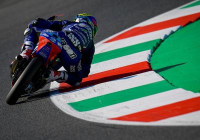 نقل دوباسكوير إلى المستشفى بعد إصابته في سباق للموتو جي بي