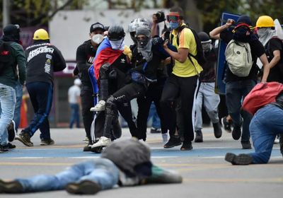  مقتل 10 متظاهرين خلال احتجاجات بكلومبيا