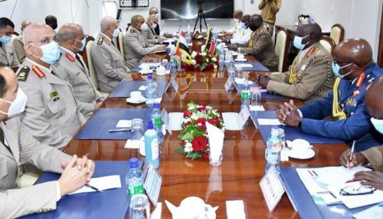  رئيس أركان القوات المسلحة المصرية يعود إلى بلاده بعد زيارة رسمية لكينيا