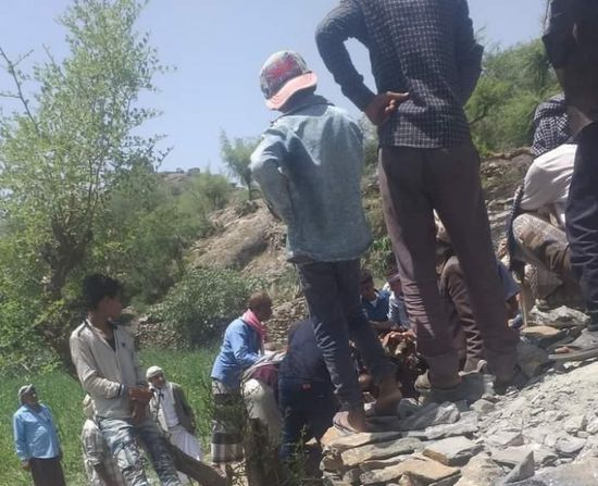 اختناق 3 أشخاص داخل بئر ماء في إب