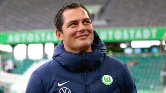 فولفسبورج يمدد عقد مديره الرياضي