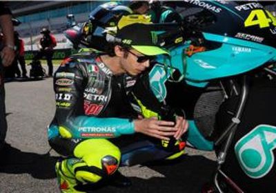 وفاة الدراج السويسري دوباسكوير بعد حادث تصادم في بطولة موتو جي بي