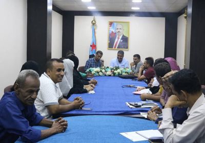 انتقالي العاصمة يقف على أزمات العمل النقابي