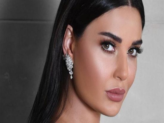 سيرين عبدالنور تنشر أول صورة لها من كواليس مسلسل "دور العمر"