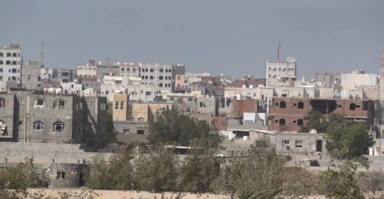 "المشتركة" تلاحق نيرانا حوثية بضربات شرق الحديدة