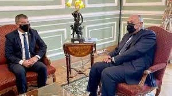 وزير الخارجية المصري ونظيره الكندي يبحثان سبل تطوير العلاقات الثنائية بين البلدين