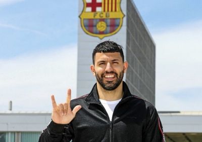 برشلونة يقدم أجويرو رسمياً