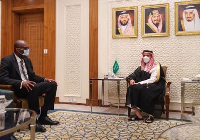 وزير الخارجية السعودي يستقبل وزير الدولة البريطاني لشؤون الأعمال والطاقة والاستراتيجية الصناعية