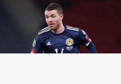 إصابة جون فليك لاعب منتخب اسكتلندا بكورونا