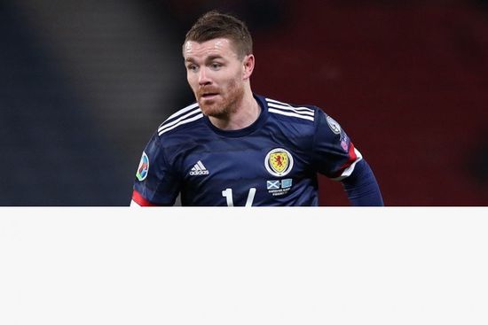 إصابة جون فليك لاعب منتخب اسكتلندا بكورونا