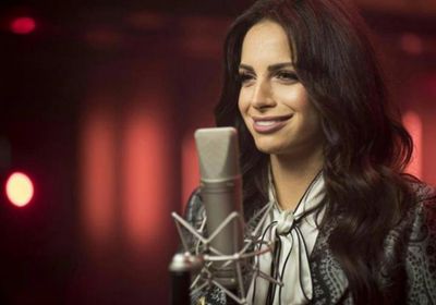 الفنانة المصرية آمال ماهر تقرر الابتعاد عن الغناء